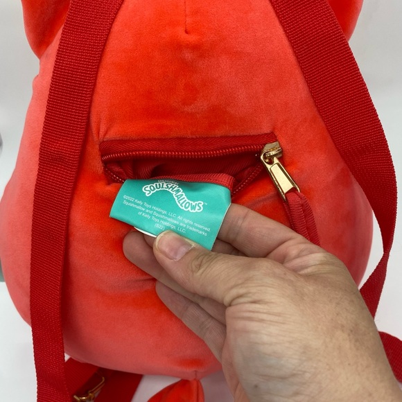 Fifi the Fox squishmallow backpack - Picture 3 of 3